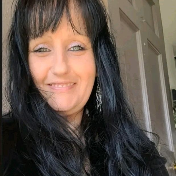 ꧁•Crystal Leigh•꧂