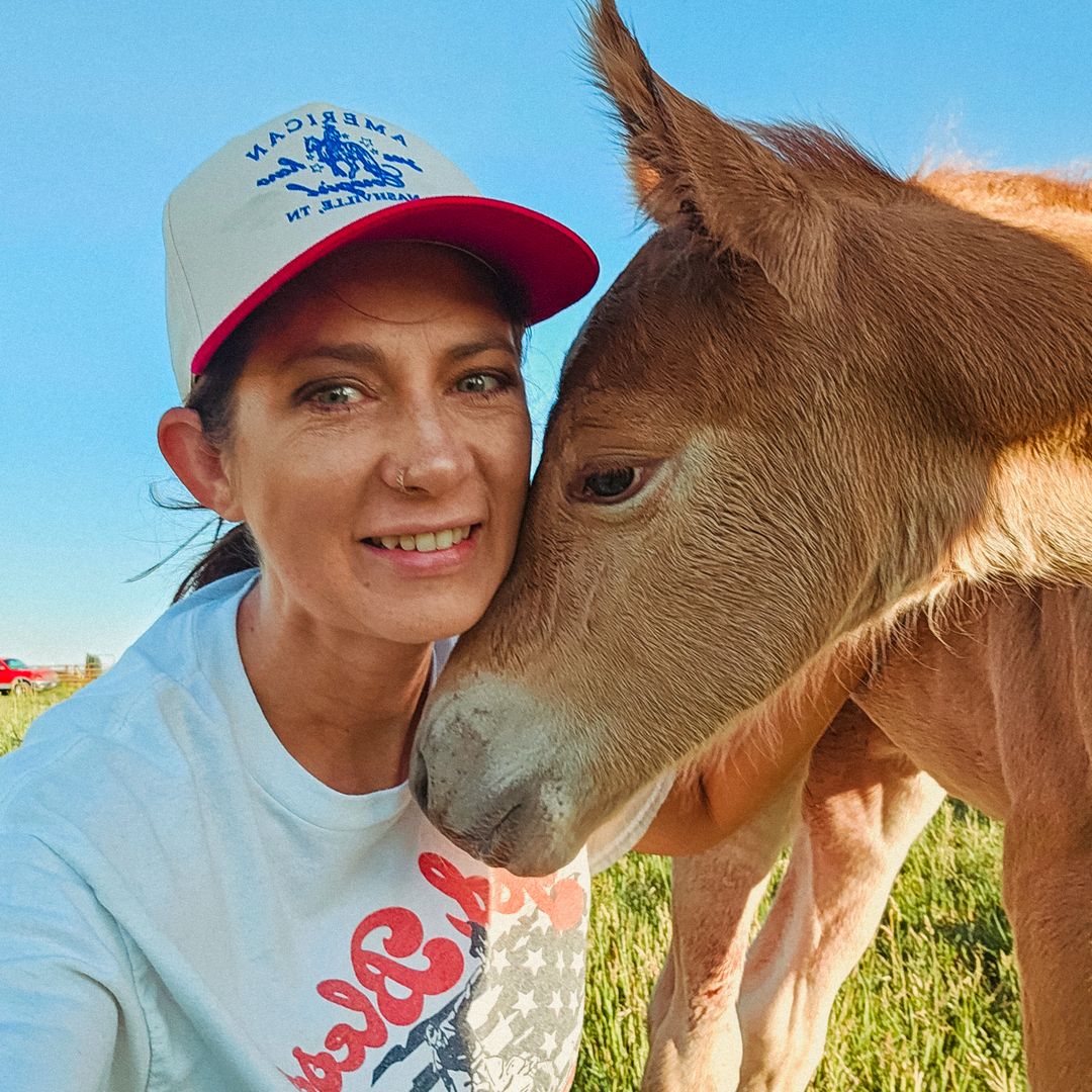 nicholle_19@hotmail.com