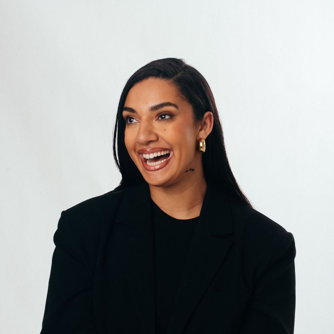 Iz | Corporate Agony Aunt 💸