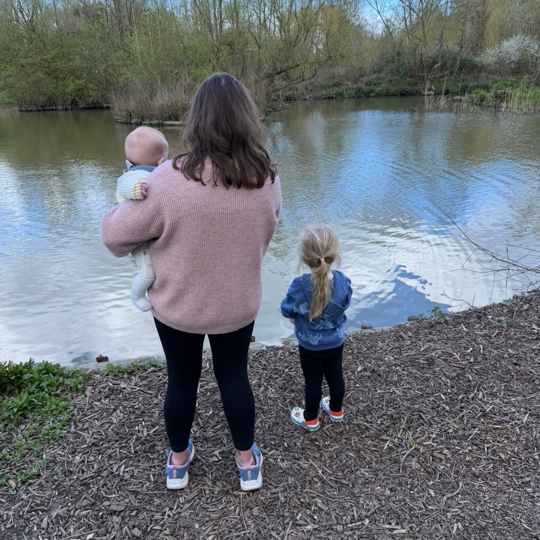 Hollie|Life with my minis 🩵🩵