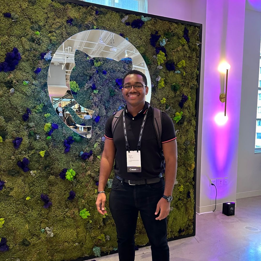 Sujar • Tech | AI | Coding