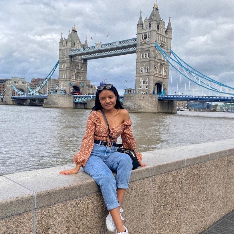 Eli | latina in london 👩🏾‍💻