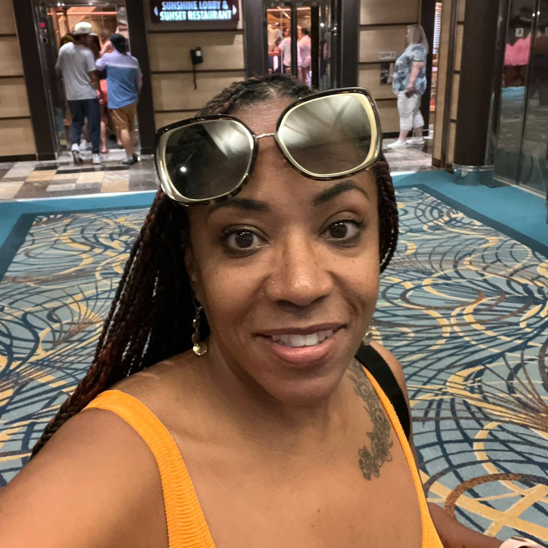 Koretta - Momtent Creator